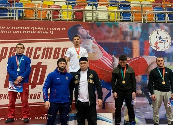 Серебро и бронза на первенстве СКФО